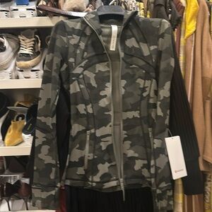 Lululemon NET Camo jacket